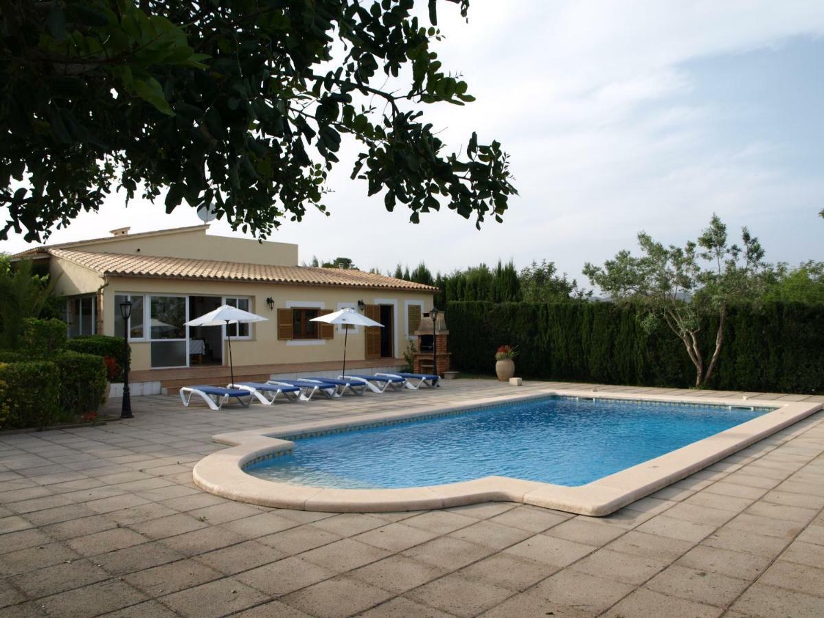 Villa La *